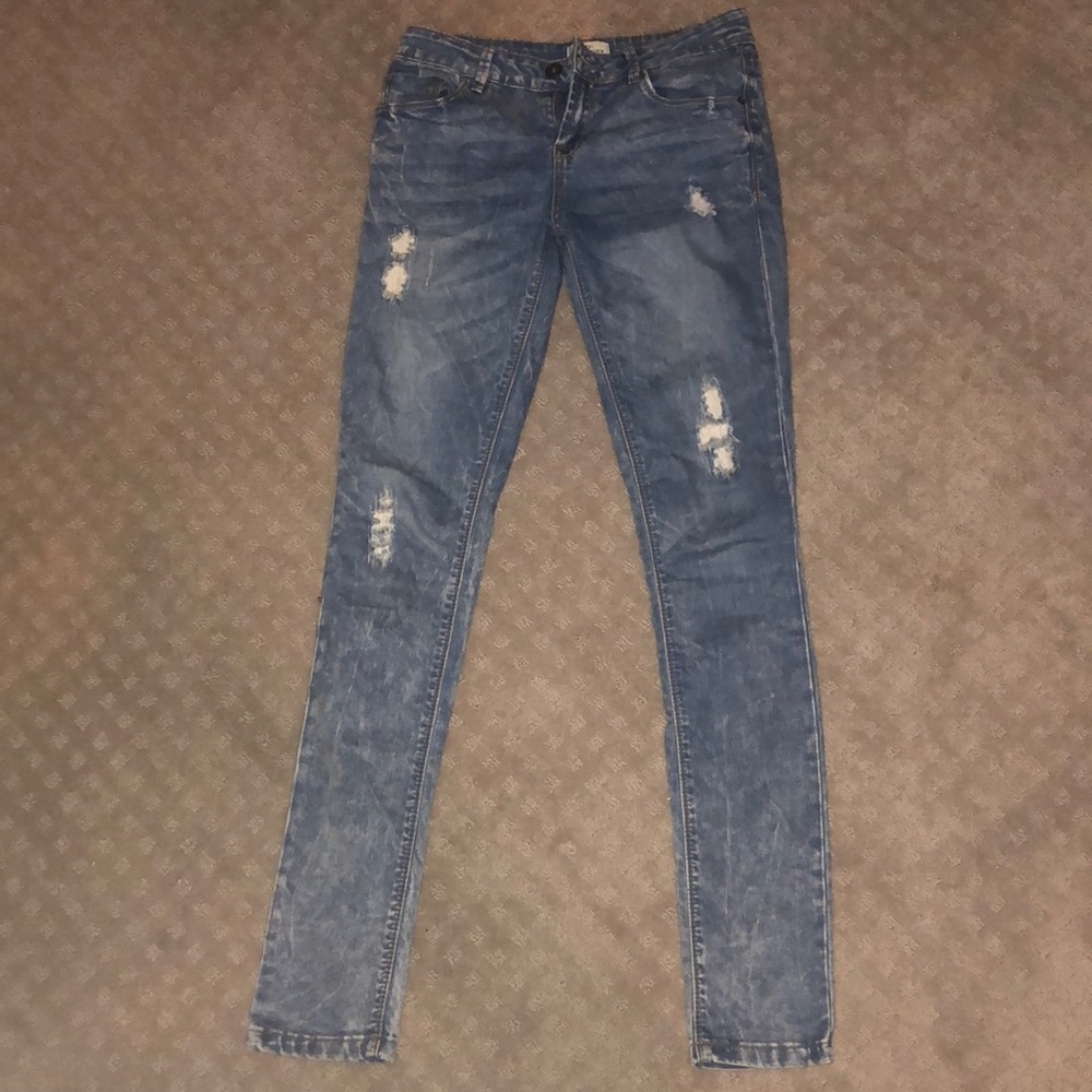 Distressed Mineral-washed Skinny Jeans